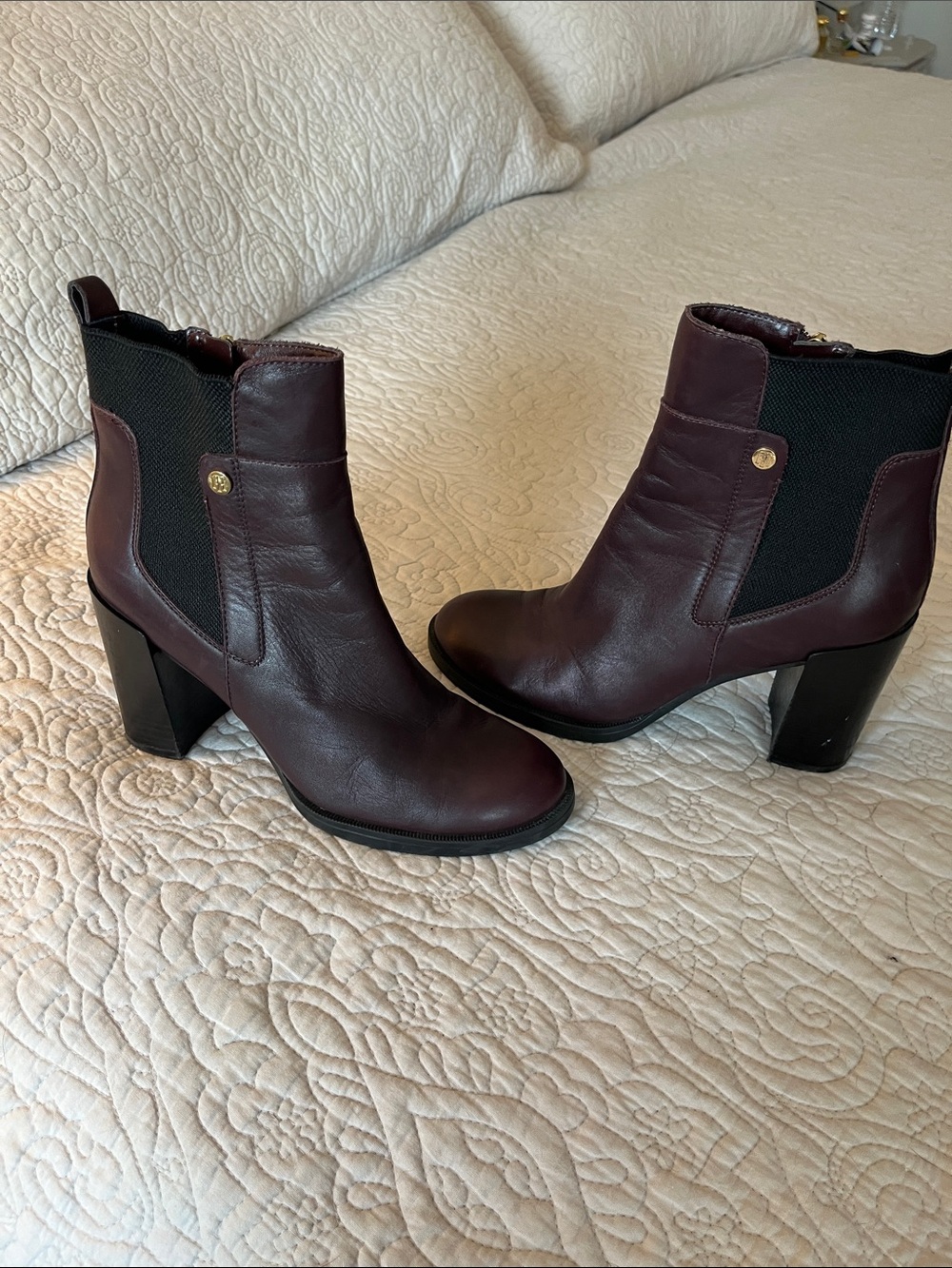 Tommy Hilfiger Burgundy Leather Block Heel Ankle Booties